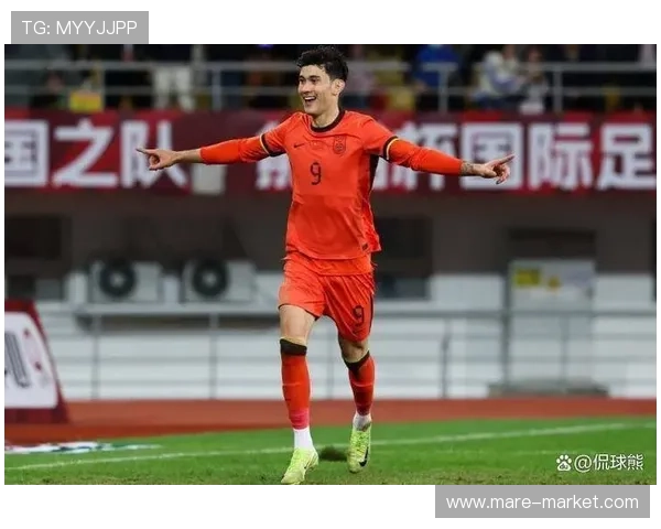 阿什拉夫与马基尼奥斯搭档后防表现稳健