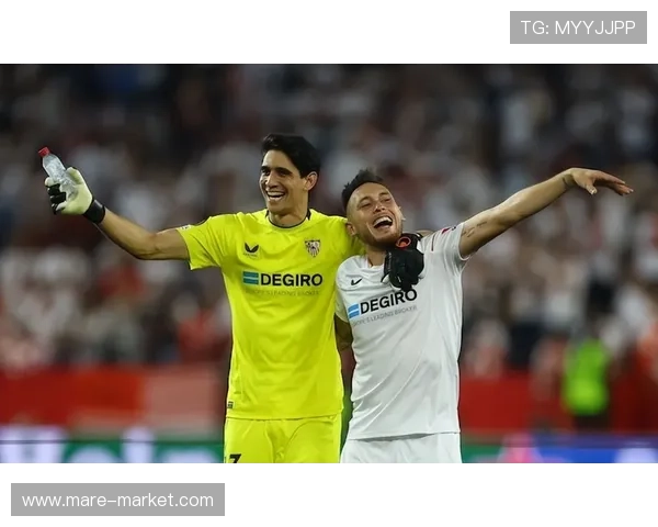 滕哈赫控球结构解析