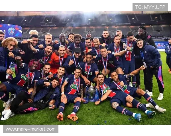 巴黎圣日耳曼越年轻越不稳？表面活力十足，实则失控藏不住了