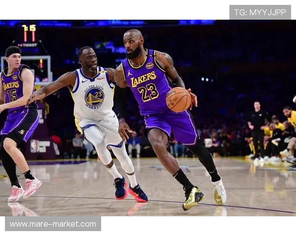 皮尔斯打出更强单打威胁，季后赛关键得分占比高于阿伦